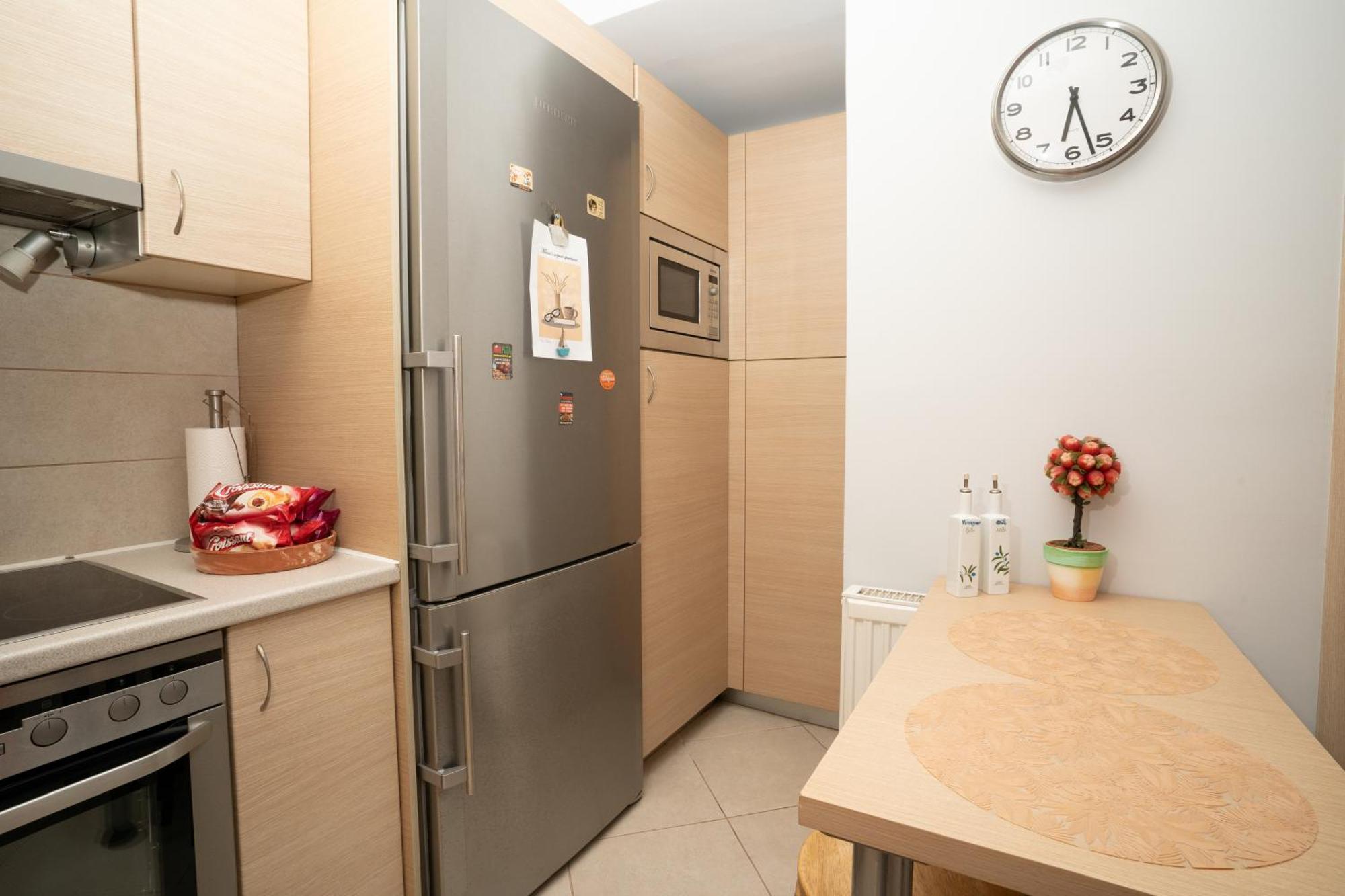Maria'S Airport Apartment 코로피온 외부 사진