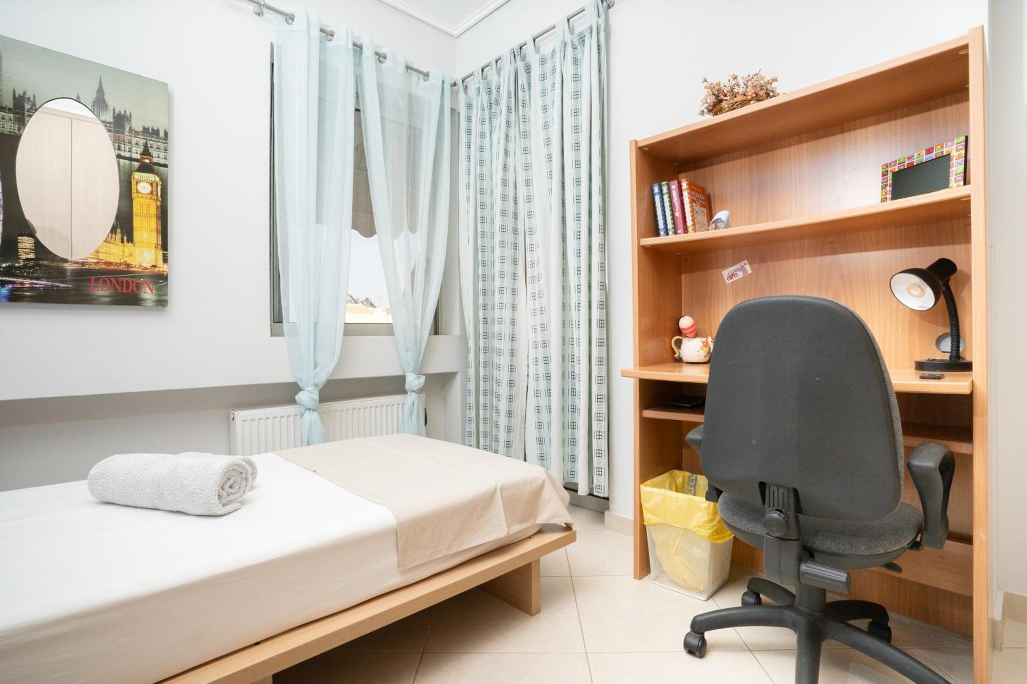 Maria'S Airport Apartment 코로피온 외부 사진